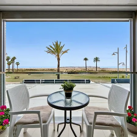 1ª Linea De Playa. Apartamento: La Calma Apartment *